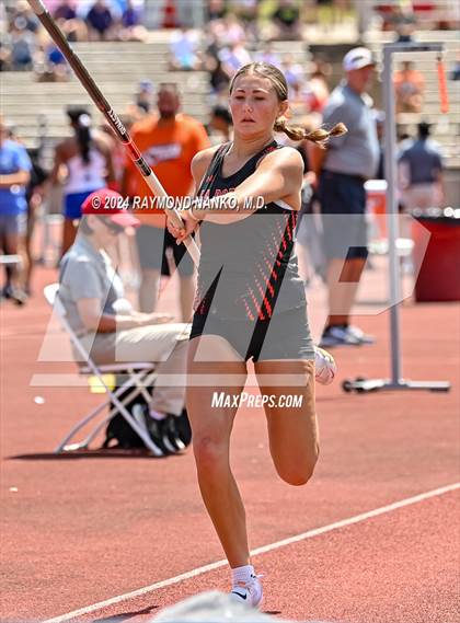 Thumbnail 3 in IHSAA Finals (Pole Vault)  photogallery.