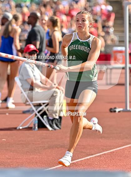 Thumbnail 3 in IHSAA Finals (Pole Vault)  photogallery.