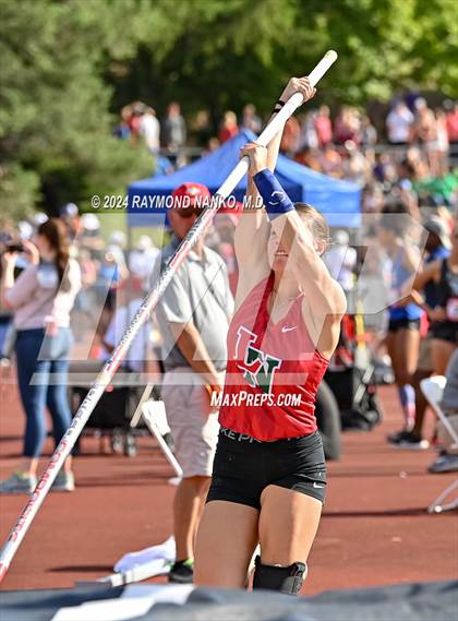 Thumbnail 2 in IHSAA Finals (Pole Vault)  photogallery.