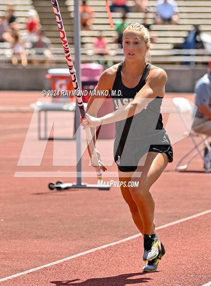 Thumbnail 1 in IHSAA Finals (Pole Vault)  photogallery.