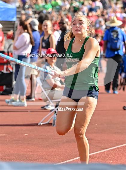Thumbnail 1 in IHSAA Finals (Pole Vault)  photogallery.