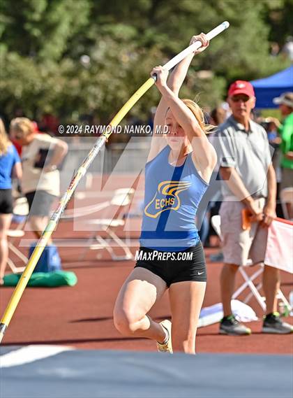 Thumbnail 3 in IHSAA Finals (Pole Vault)  photogallery.