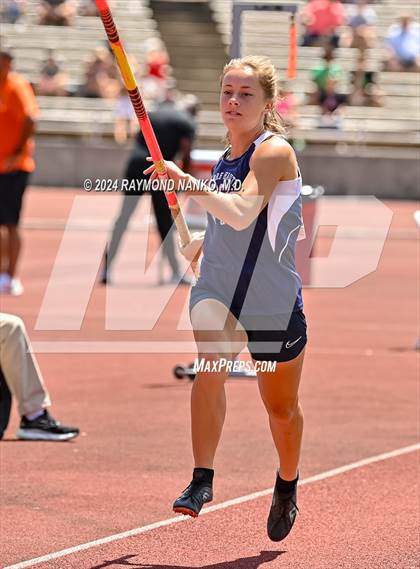 Thumbnail 1 in IHSAA Finals (Pole Vault)  photogallery.