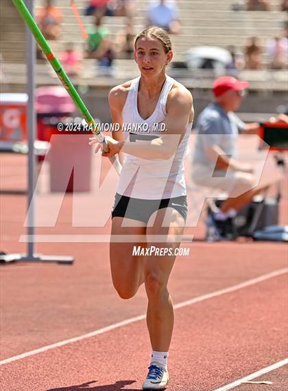 Thumbnail 1 in IHSAA Finals (Pole Vault)  photogallery.
