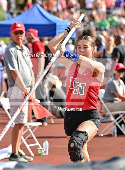 Thumbnail 1 in IHSAA Finals (Pole Vault)  photogallery.