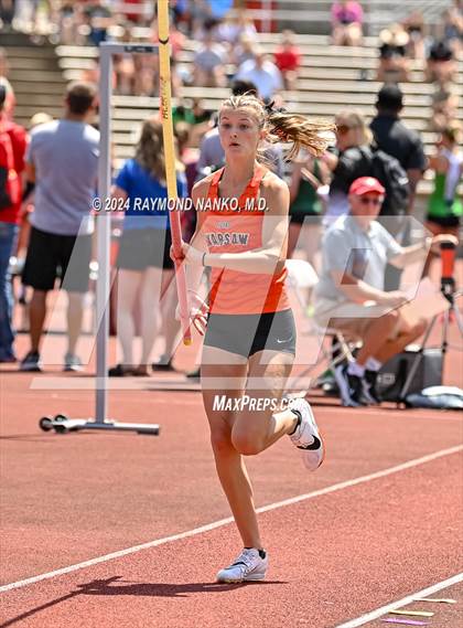 Thumbnail 2 in IHSAA Finals (Pole Vault)  photogallery.
