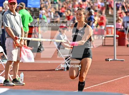 Thumbnail 3 in IHSAA Finals (Pole Vault)  photogallery.