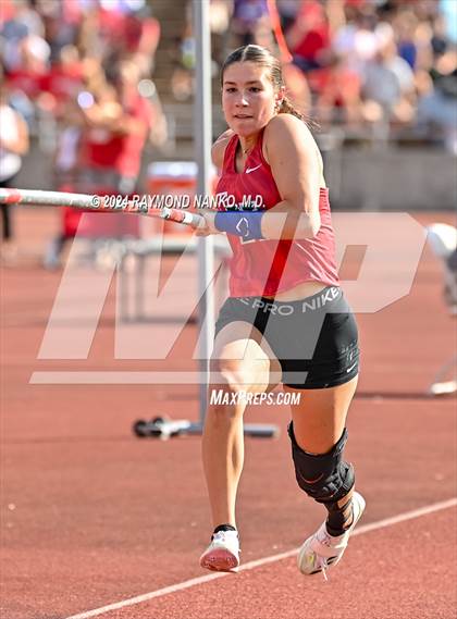 Thumbnail 1 in IHSAA Finals (Pole Vault)  photogallery.