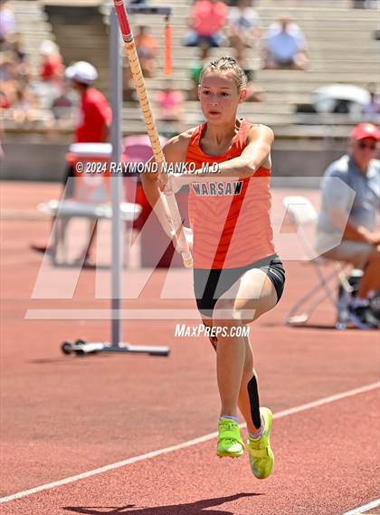 Thumbnail 3 in IHSAA Finals (Pole Vault)  photogallery.