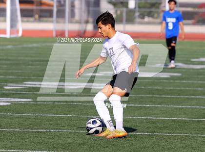 Thumbnail 2 in El Rancho vs. Lynwood (CIF SS D3 Playoffs) photogallery.
