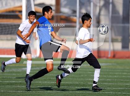 Thumbnail 1 in El Rancho vs. Lynwood (CIF SS D3 Playoffs) photogallery.