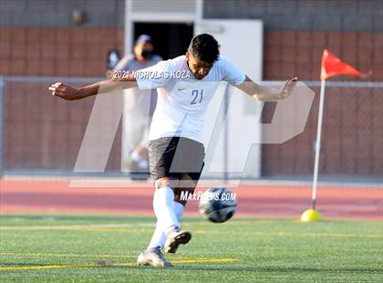 Thumbnail 3 in El Rancho vs. Lynwood (CIF SS D3 Playoffs) photogallery.