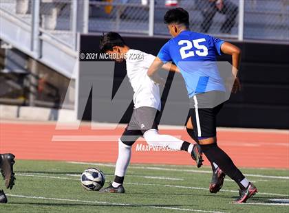 Thumbnail 2 in El Rancho vs. Lynwood (CIF SS D3 Playoffs) photogallery.