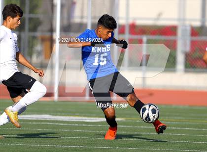 Thumbnail 1 in El Rancho vs. Lynwood (CIF SS D3 Playoffs) photogallery.