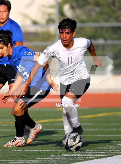Thumbnail 3 in El Rancho vs. Lynwood (CIF SS D3 Playoffs) photogallery.