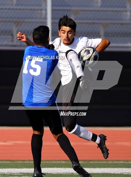 Thumbnail 3 in El Rancho vs. Lynwood (CIF SS D3 Playoffs) photogallery.