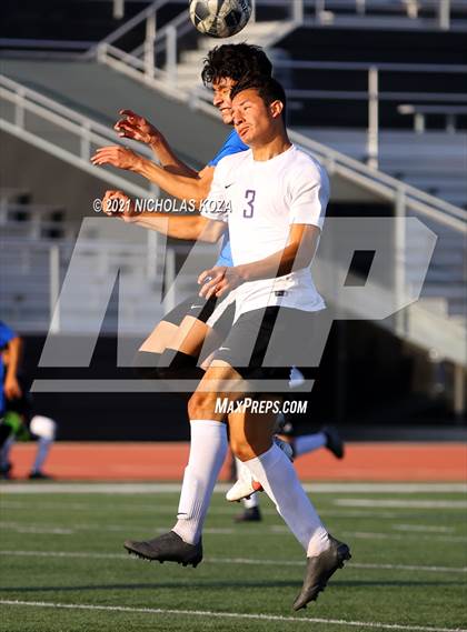Thumbnail 1 in El Rancho vs. Lynwood (CIF SS D3 Playoffs) photogallery.