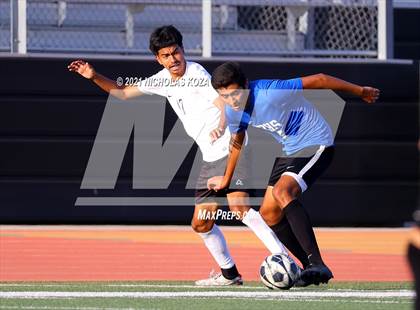 Thumbnail 2 in El Rancho vs. Lynwood (CIF SS D3 Playoffs) photogallery.