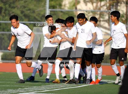 Thumbnail 3 in El Rancho vs. Lynwood (CIF SS D3 Playoffs) photogallery.