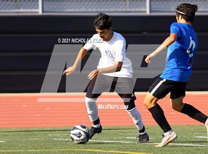 Thumbnail 2 in El Rancho vs. Lynwood (CIF SS D3 Playoffs) photogallery.
