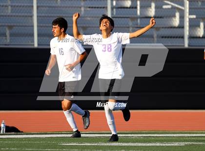 Thumbnail 2 in El Rancho vs. Lynwood (CIF SS D3 Playoffs) photogallery.