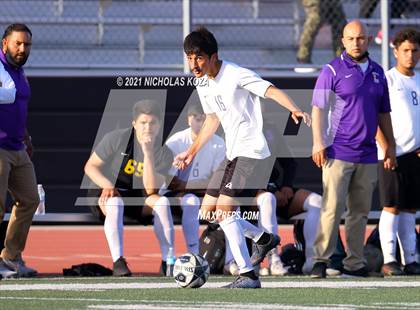 Thumbnail 2 in El Rancho vs. Lynwood (CIF SS D3 Playoffs) photogallery.