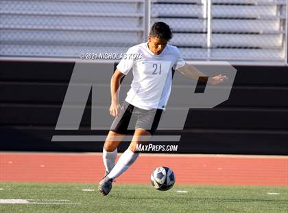Thumbnail 3 in El Rancho vs. Lynwood (CIF SS D3 Playoffs) photogallery.