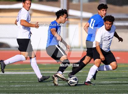 Thumbnail 3 in El Rancho vs. Lynwood (CIF SS D3 Playoffs) photogallery.