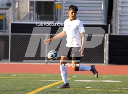 Thumbnail 3 in El Rancho vs. Lynwood (CIF SS D3 Playoffs) photogallery.