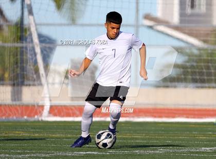 Thumbnail 2 in El Rancho vs. Lynwood (CIF SS D3 Playoffs) photogallery.