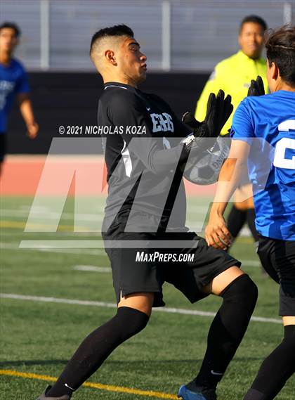 Thumbnail 2 in El Rancho vs. Lynwood (CIF SS D3 Playoffs) photogallery.