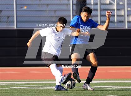 Thumbnail 1 in El Rancho vs. Lynwood (CIF SS D3 Playoffs) photogallery.