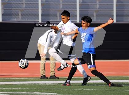Thumbnail 3 in El Rancho vs. Lynwood (CIF SS D3 Playoffs) photogallery.