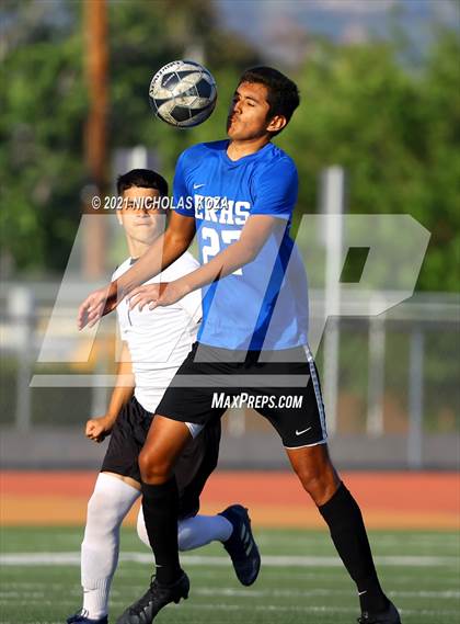 Thumbnail 2 in El Rancho vs. Lynwood (CIF SS D3 Playoffs) photogallery.
