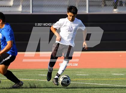 Thumbnail 2 in El Rancho vs. Lynwood (CIF SS D3 Playoffs) photogallery.