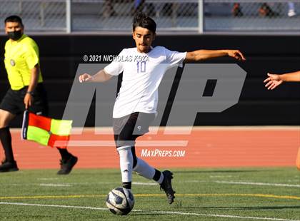 Thumbnail 2 in El Rancho vs. Lynwood (CIF SS D3 Playoffs) photogallery.