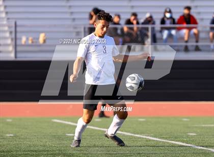 Thumbnail 2 in El Rancho vs. Lynwood (CIF SS D3 Playoffs) photogallery.