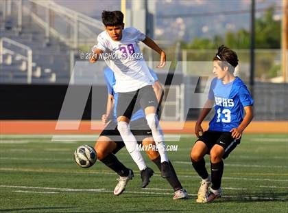 Thumbnail 3 in El Rancho vs. Lynwood (CIF SS D3 Playoffs) photogallery.