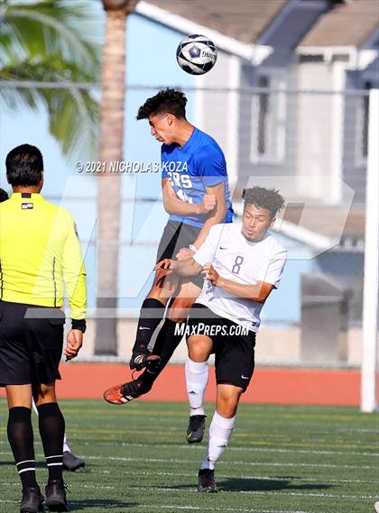 Thumbnail 1 in El Rancho vs. Lynwood (CIF SS D3 Playoffs) photogallery.