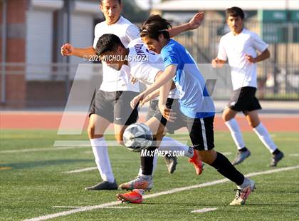 Thumbnail 2 in El Rancho vs. Lynwood (CIF SS D3 Playoffs) photogallery.