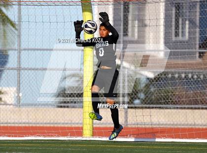 Thumbnail 3 in El Rancho vs. Lynwood (CIF SS D3 Playoffs) photogallery.