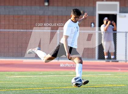 Thumbnail 1 in El Rancho vs. Lynwood (CIF SS D3 Playoffs) photogallery.