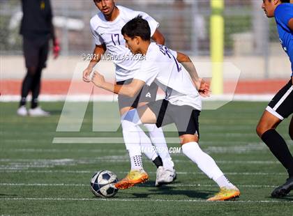 Thumbnail 1 in El Rancho vs. Lynwood (CIF SS D3 Playoffs) photogallery.