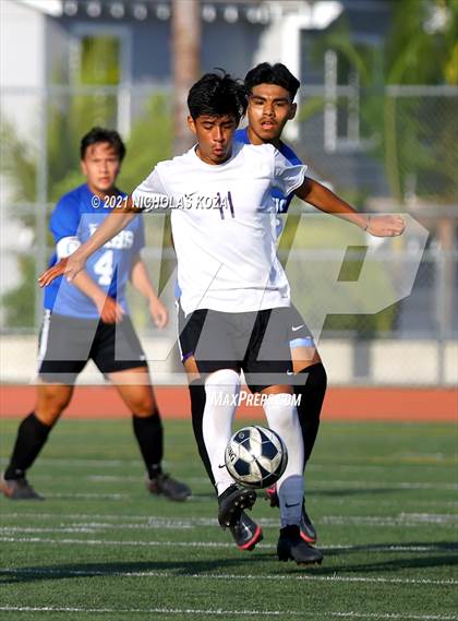 Thumbnail 3 in El Rancho vs. Lynwood (CIF SS D3 Playoffs) photogallery.