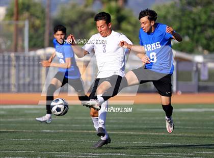 Thumbnail 1 in El Rancho vs. Lynwood (CIF SS D3 Playoffs) photogallery.