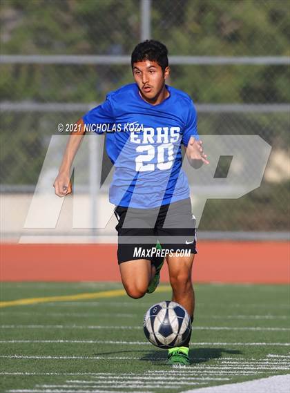 Thumbnail 2 in El Rancho vs. Lynwood (CIF SS D3 Playoffs) photogallery.