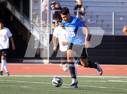 Thumbnail 2 in El Rancho vs. Lynwood (CIF SS D3 Playoffs) photogallery.