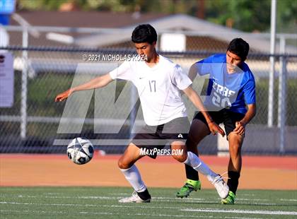 Thumbnail 3 in El Rancho vs. Lynwood (CIF SS D3 Playoffs) photogallery.