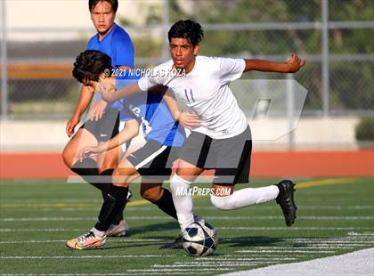 Thumbnail 1 in El Rancho vs. Lynwood (CIF SS D3 Playoffs) photogallery.