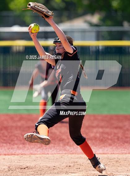 Thumbnail 3 in Palma vs Woodside (CIF CCS D4 Final) photogallery.